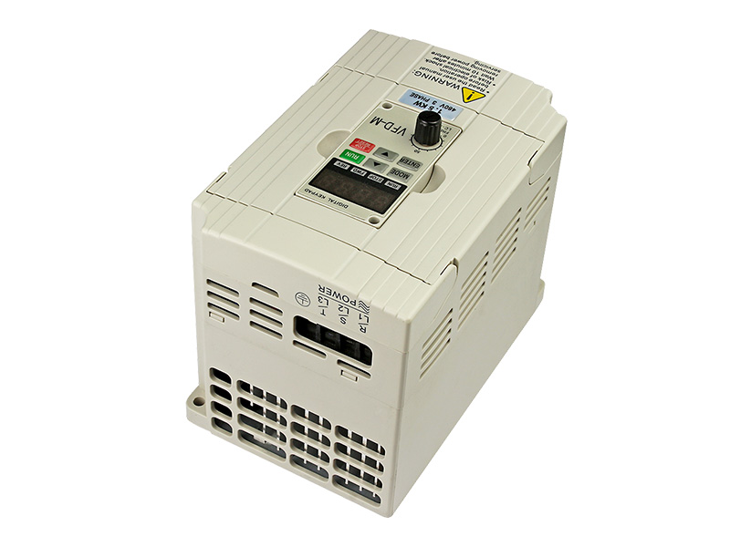8000S通用變頻器，變頻調(diào)速器，變頻器廠家，電機變頻器，三相變頻器